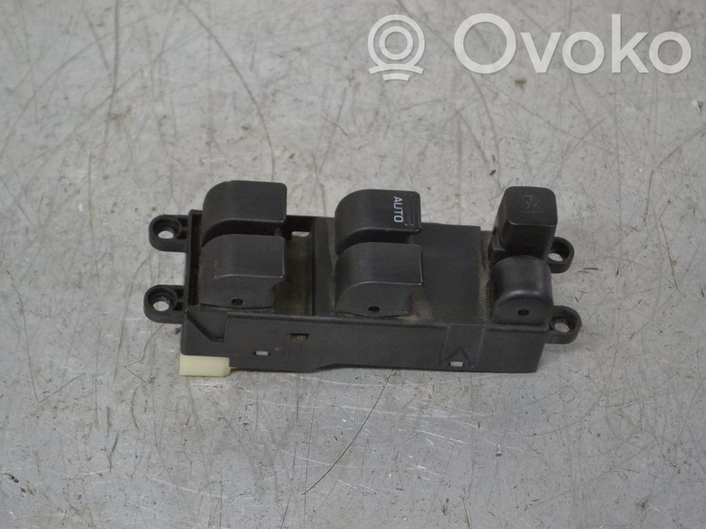 Nissan Almera Electric window control switch 