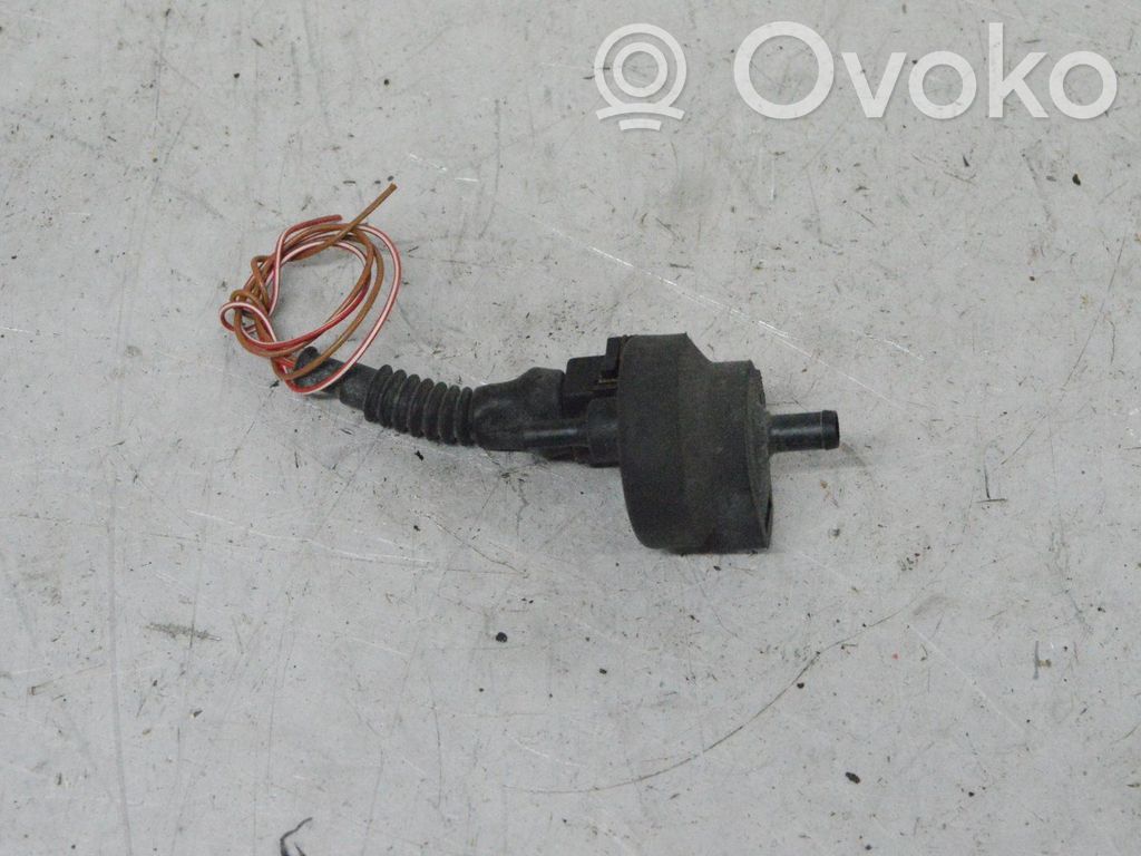 BMW 3 E36 Válvula de vacío 
