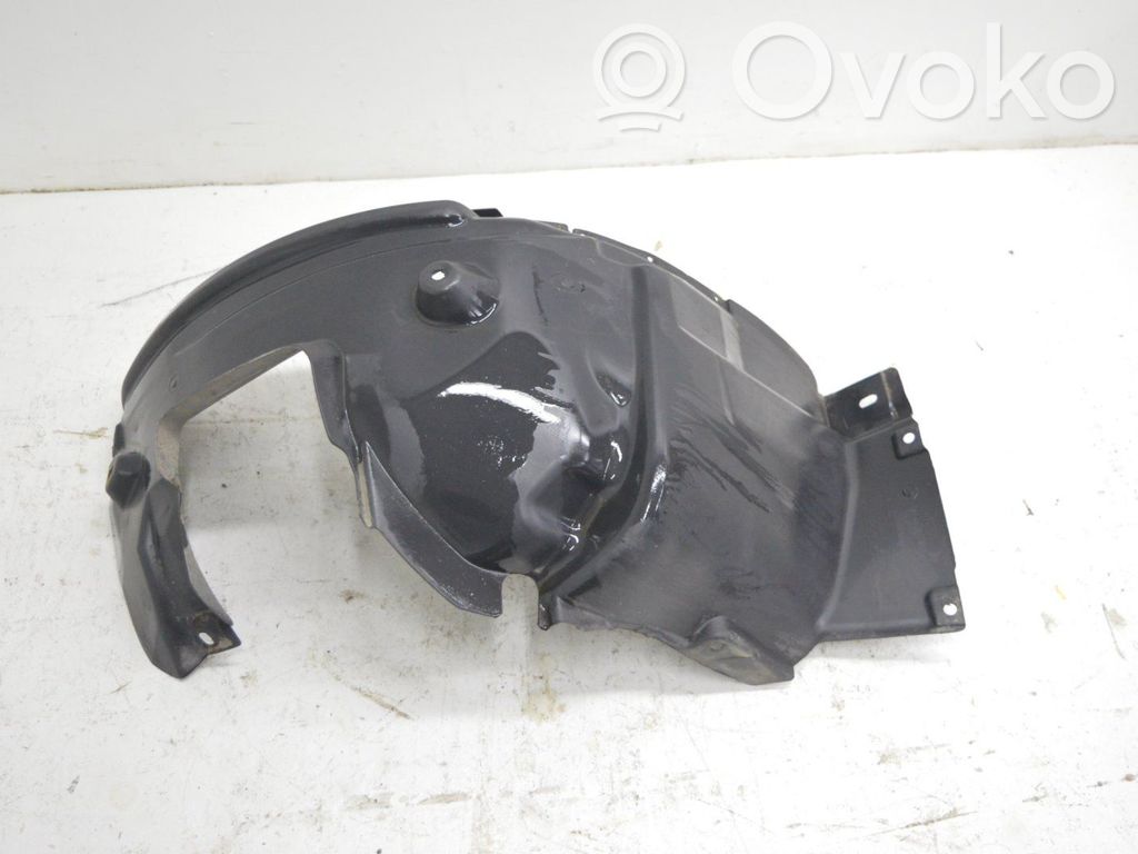 Front wheel arch liner splash guards