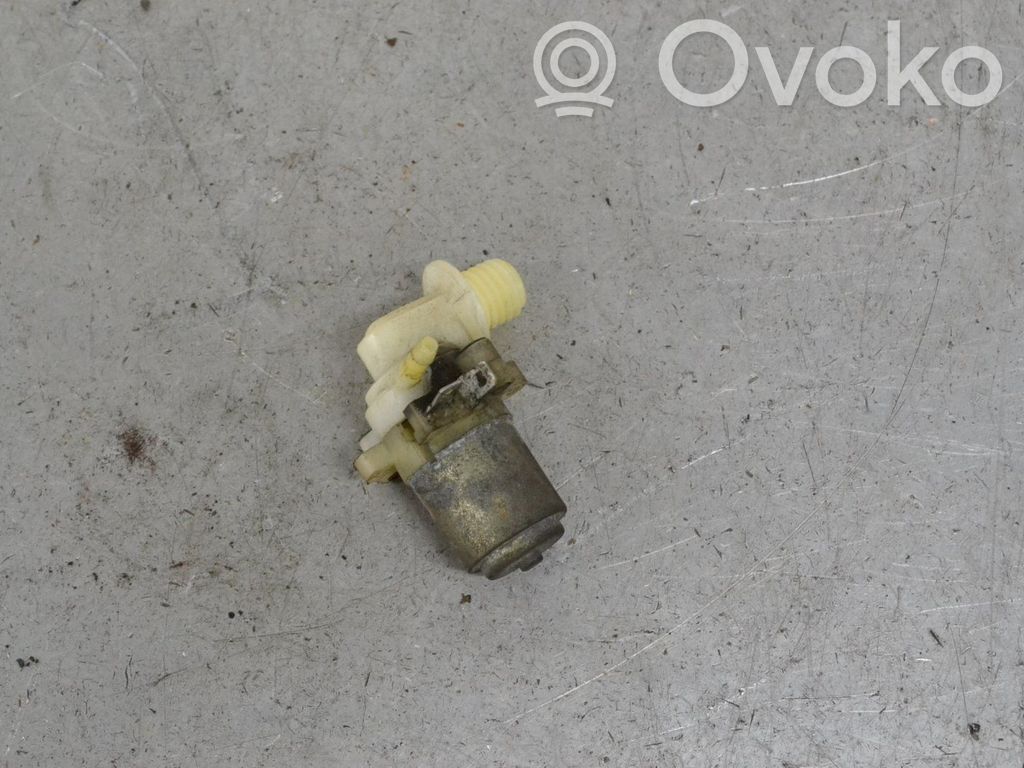 Windscreen/windshield washer pump