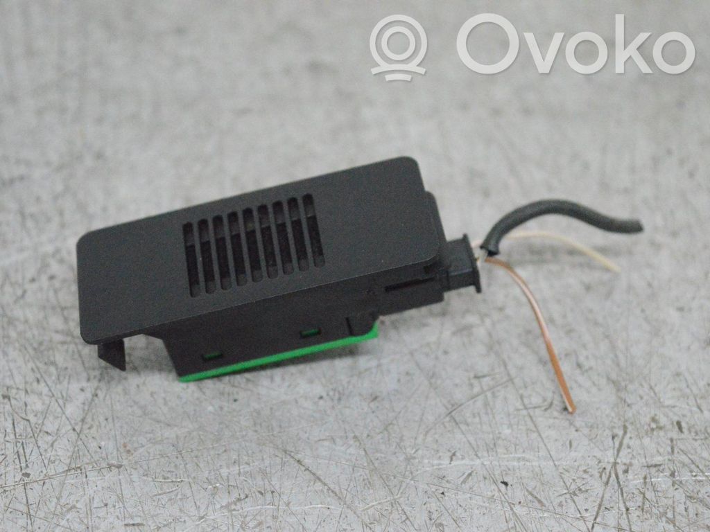Autotelefon   3STIFT,84318380319