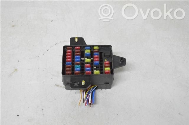 Módulo de fusible   8211008000