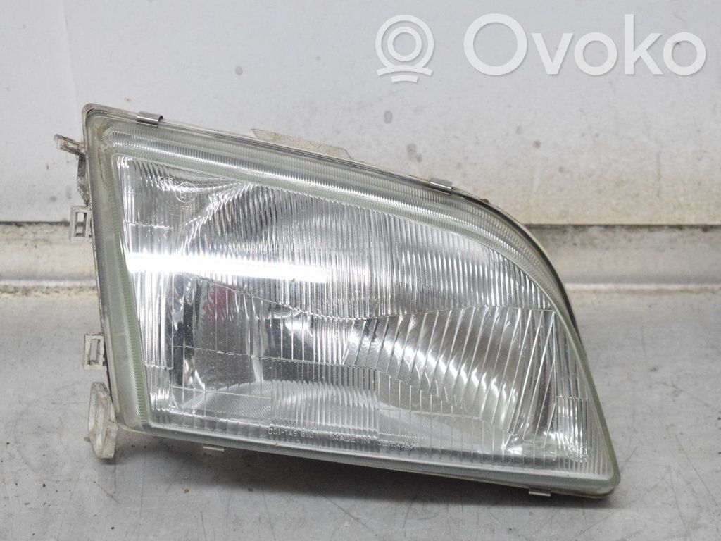 Mitsubishi Space Star Lampa przednia 