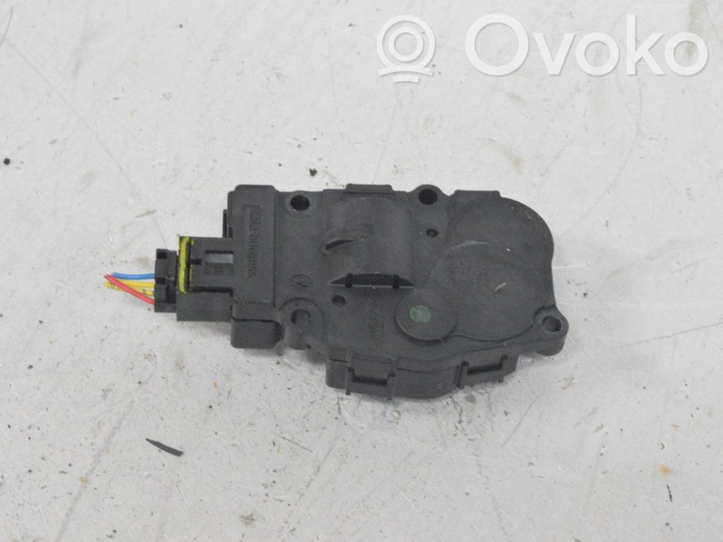 BMW 3 F30 F35 F31 Motorino attuatore ricircolo aria dell’A/C 