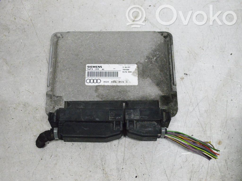 Unité de commande / module d'injection   06A906019D