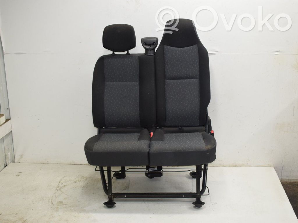 Opel Movano B Kaksoisetuistuin 