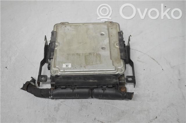 Volkswagen PASSAT CC Unitate/modul comandă injecție 