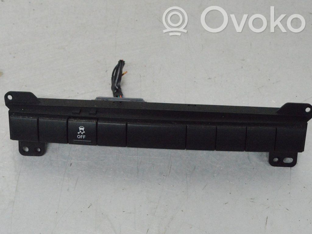 Jeep Grand Cherokee (WK) Traction control (ASR) switch 