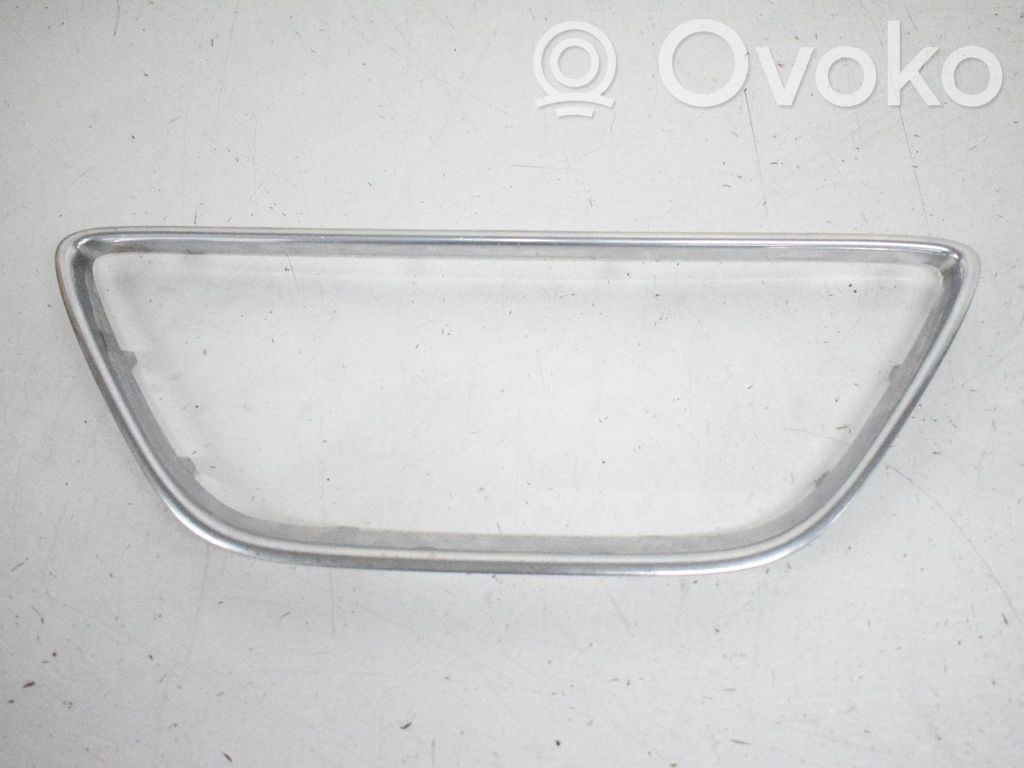 Front bumper upper radiator grill   5142823