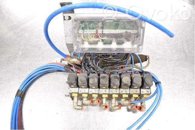 Suspension control unit/module   5772565302