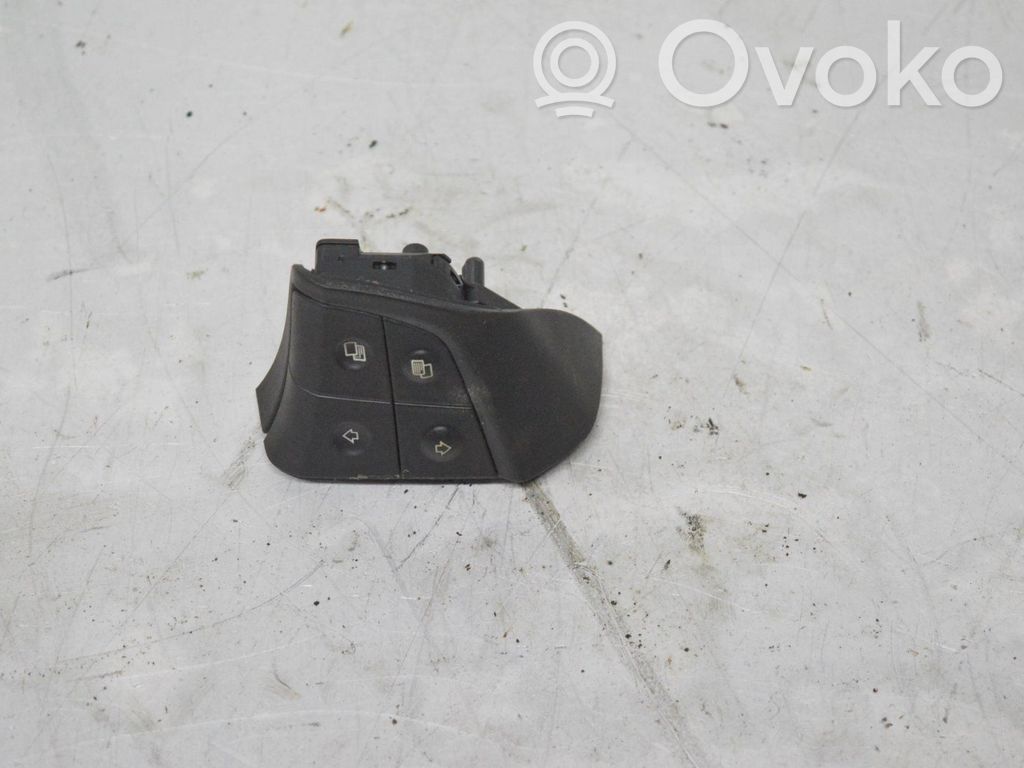 Mercedes-Benz B W245 Pulsanti/interruttori sul volante 