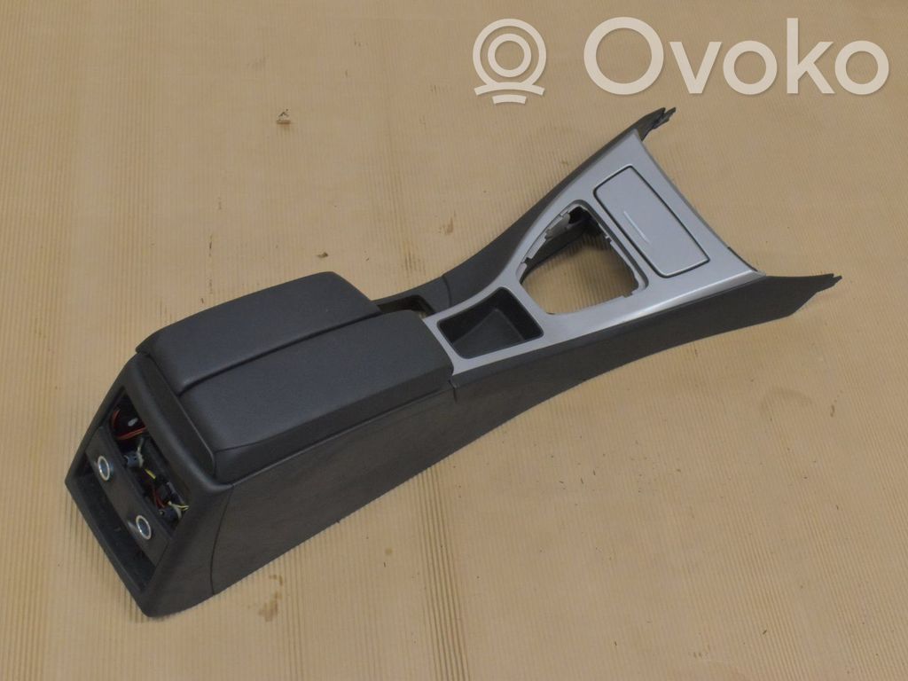 Armrest   95494011010108