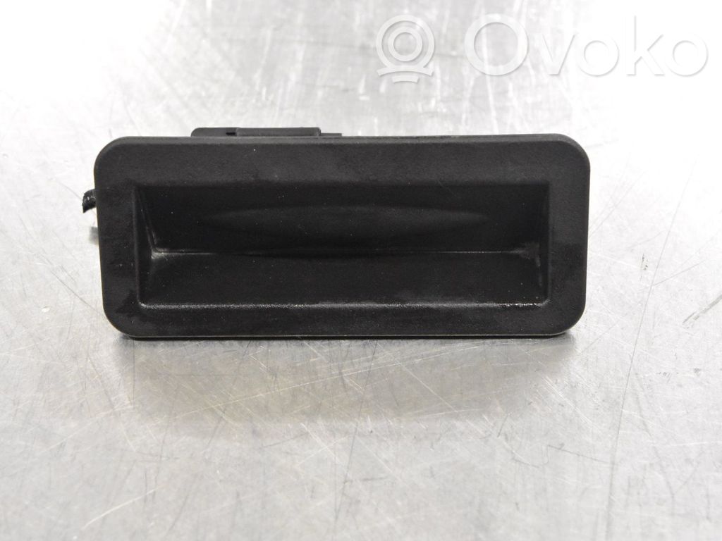 Tailgate/boot open switch button   6M5119B514AD