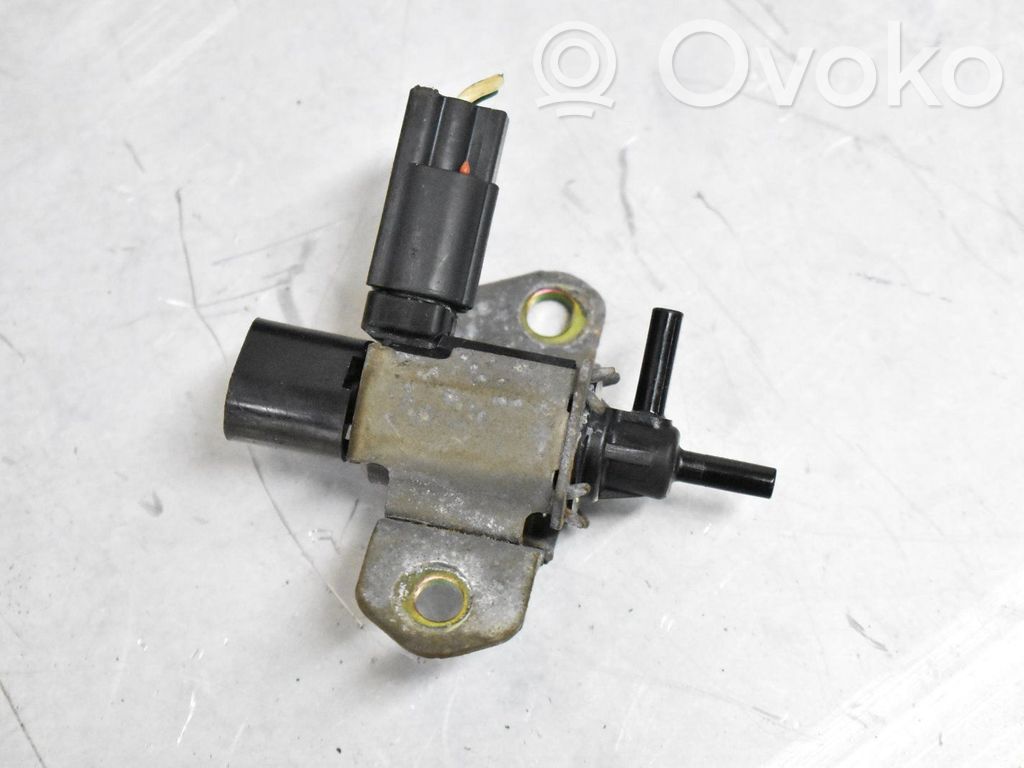 Vacuum valve   1S7G9J559BA