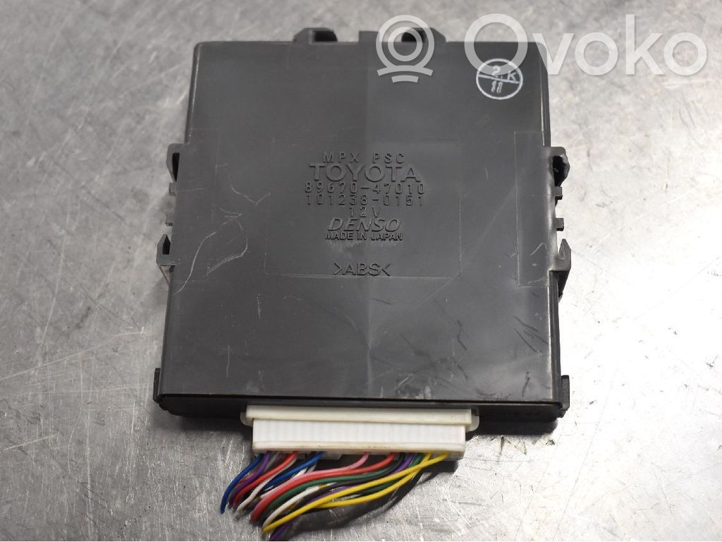 Autres unités de commande / modules   8967047010