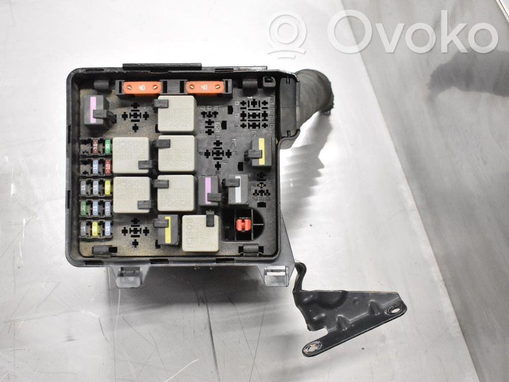 Módulo de fusible   5243298