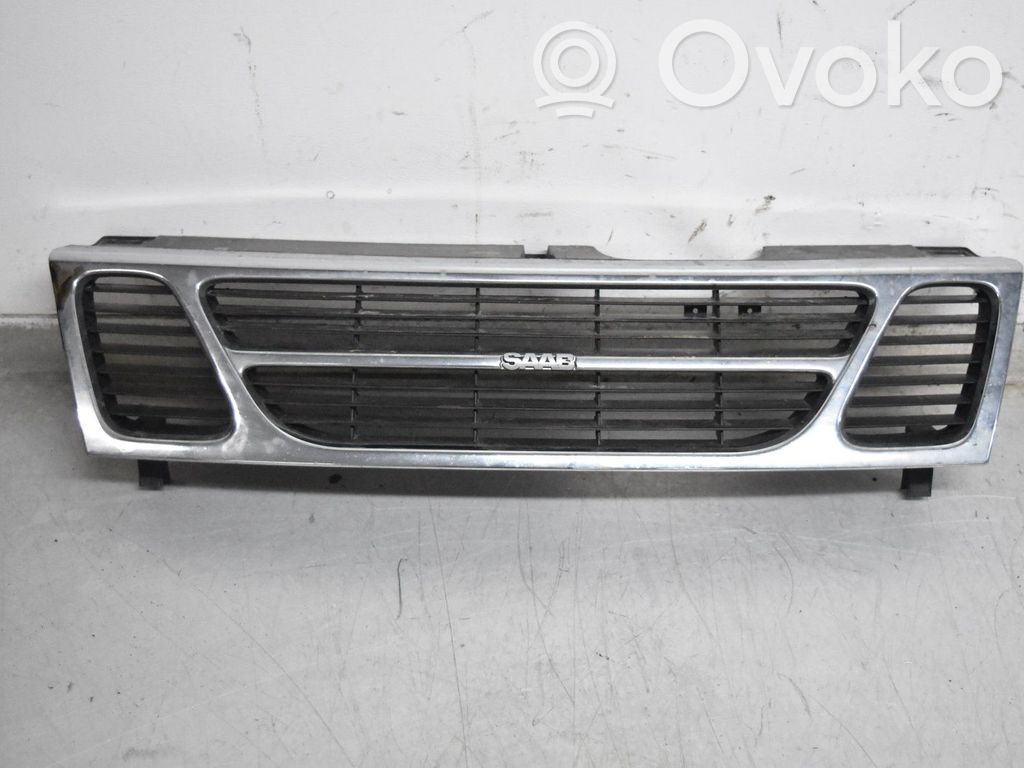 Front bumper lower grill   4240867