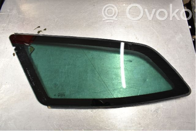 Citroen C5 Rear side window 