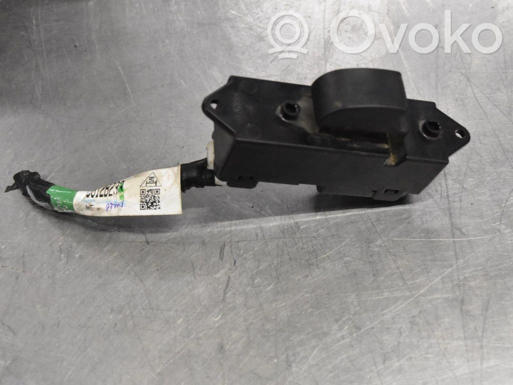 Mitsubishi L200 Comutator comandă geamuri electrice 