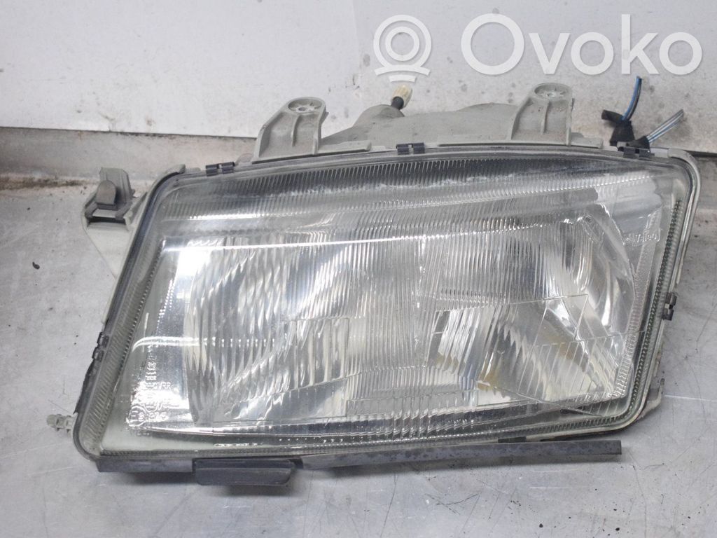 Headlight/headlamp   4240230
