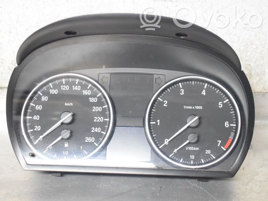 BMW 3 E90 E91 Nopeusmittari (mittaristo) 