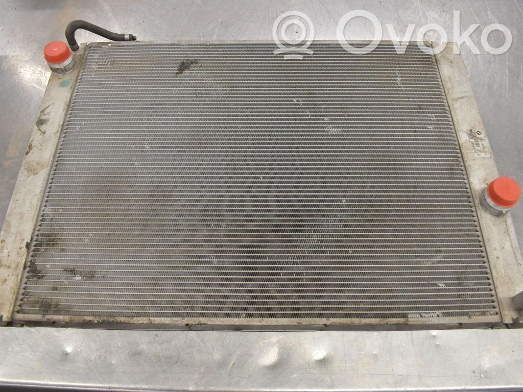 BMW 5 E60 E61 Coolant radiator 