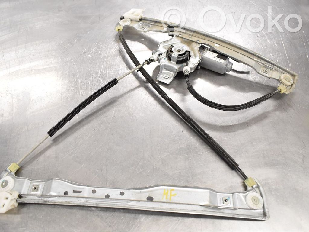 Regulador de puerta delantera con motor   402221C