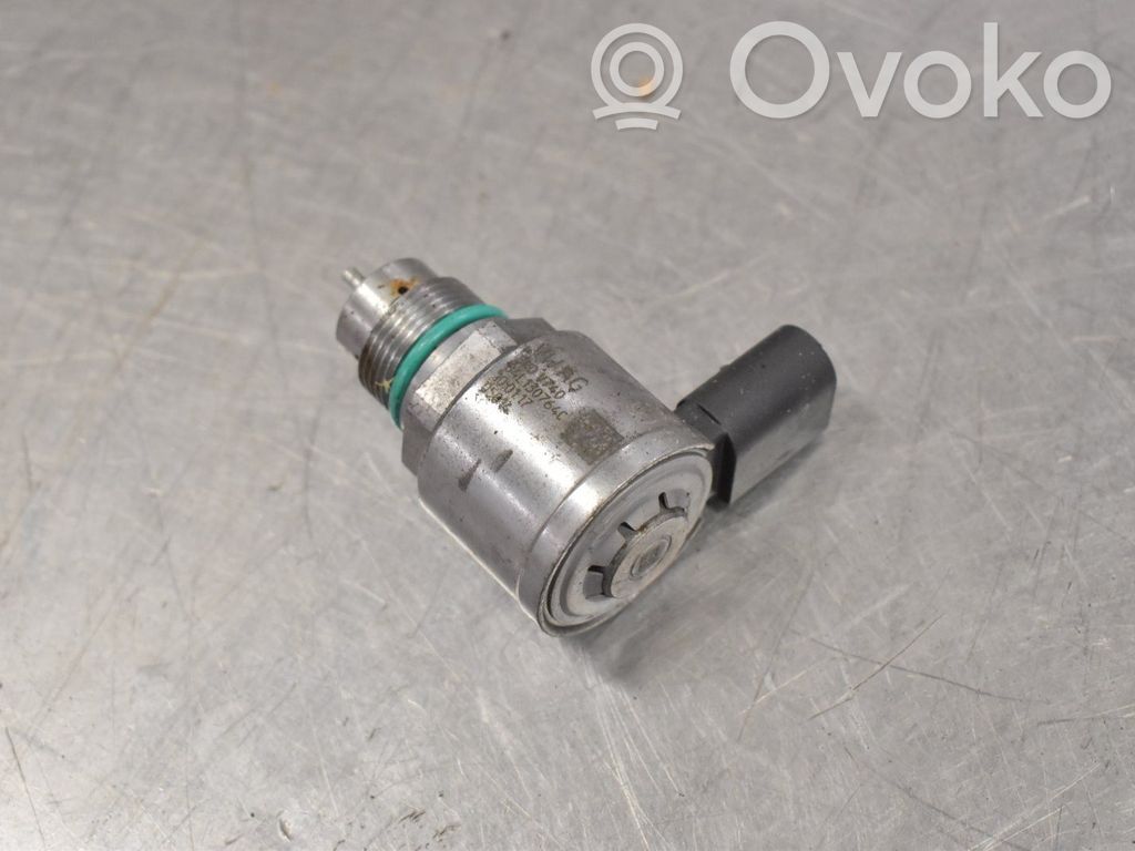 Audi A6 S6 C7 4G Régulateur de pression de carburant 