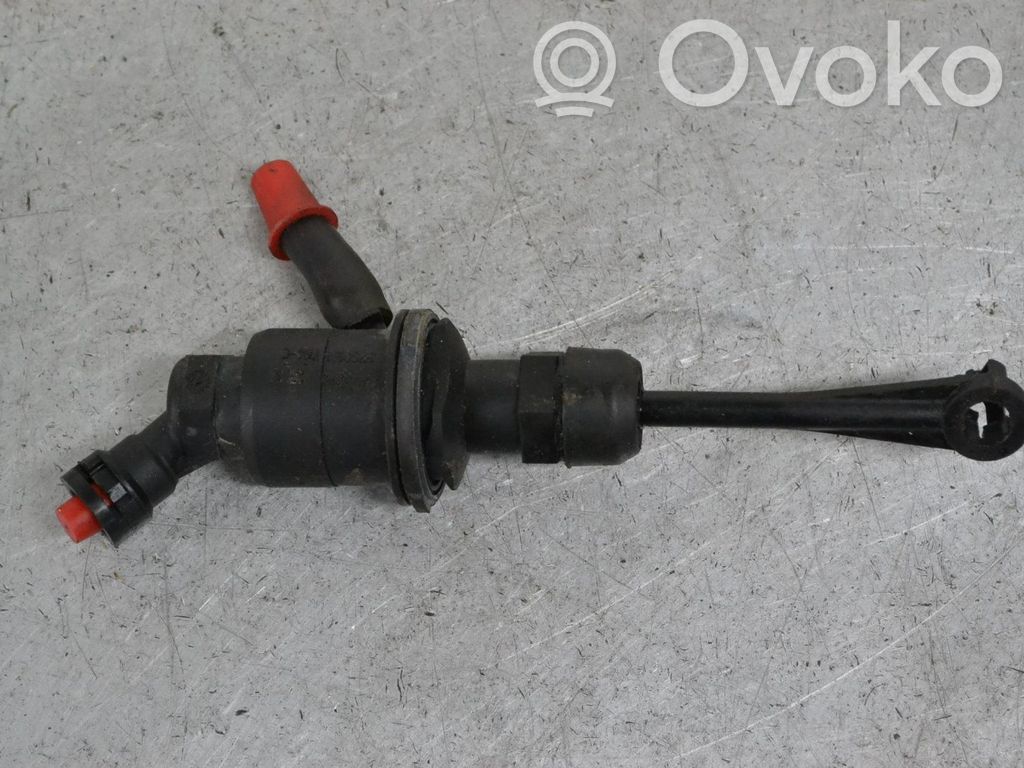 Kytkimen pääsylinteri   8200151784C