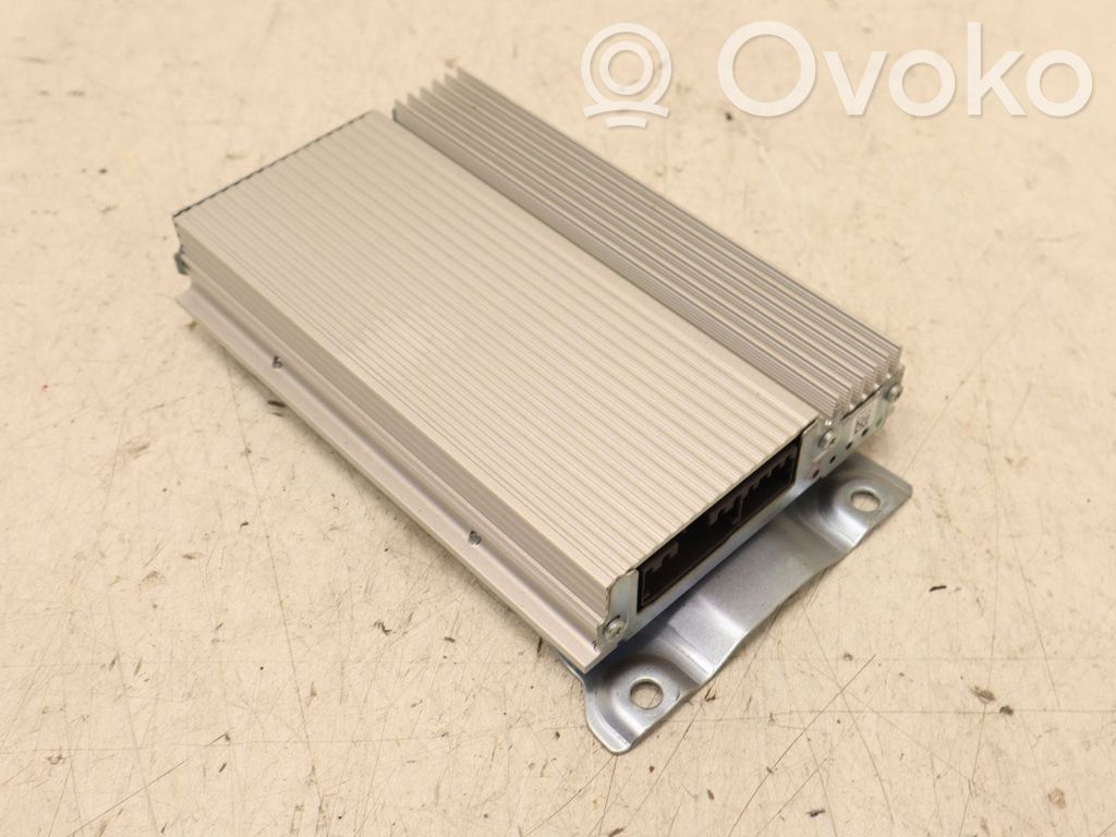 Jeep Cherokee Garso stiprintuvas 