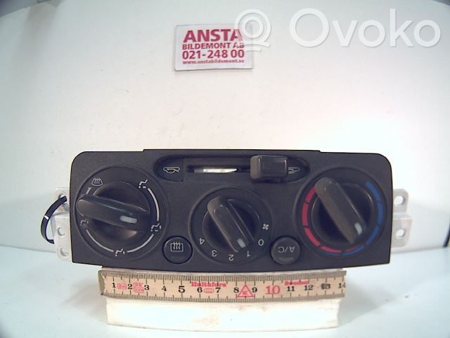Mazda Demio Ilmastoinnin ohjainlaite