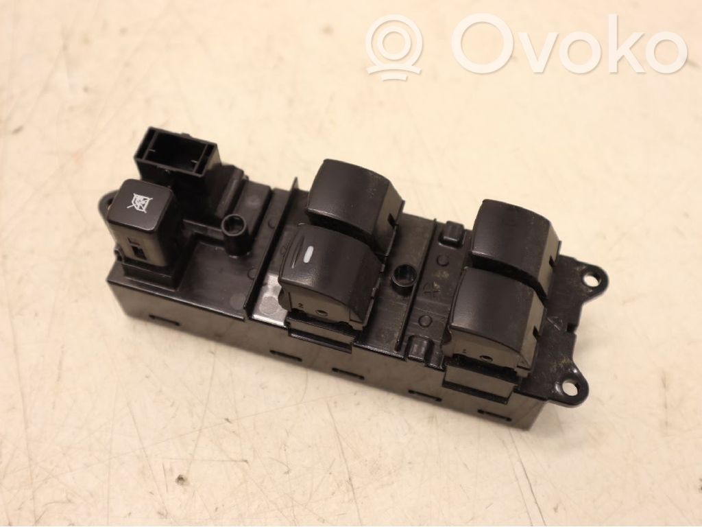 Comutator comandă geamuri electrice   8608A293