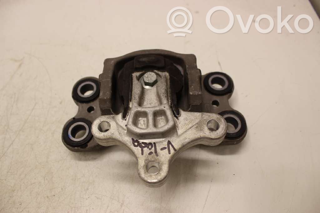 Volvo S60 Gearbox mount 