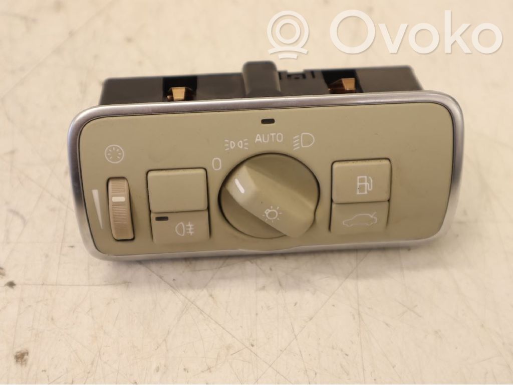 Light switch   31443840,30739450