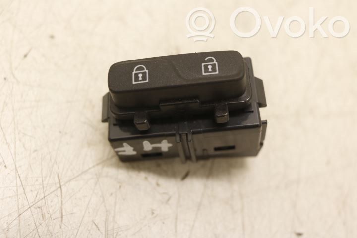 Botón interruptor de bloqueo de puertas   31343100