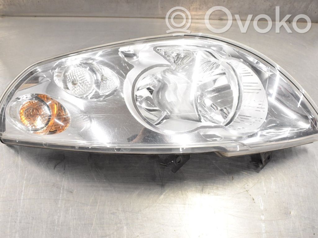 Opel Movano B Faro/fanale 