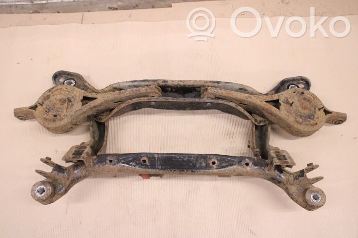 Ford Mondeo MK IV Taka-akselin palkki