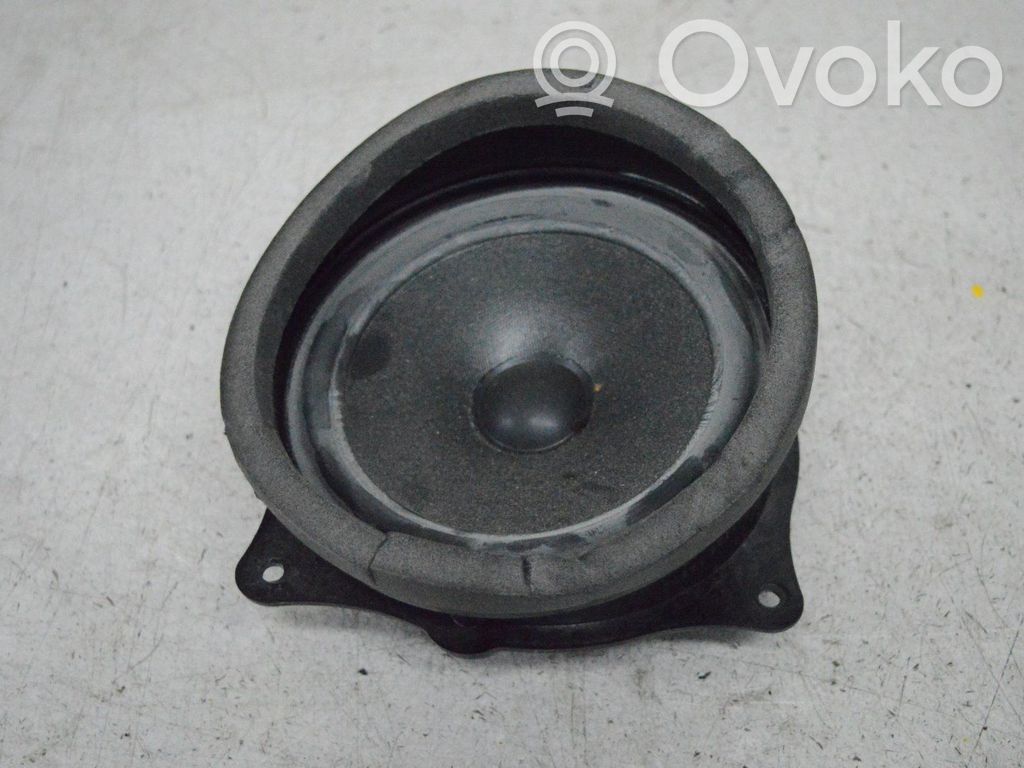 Altavoz de la puerta delantera   65138380584