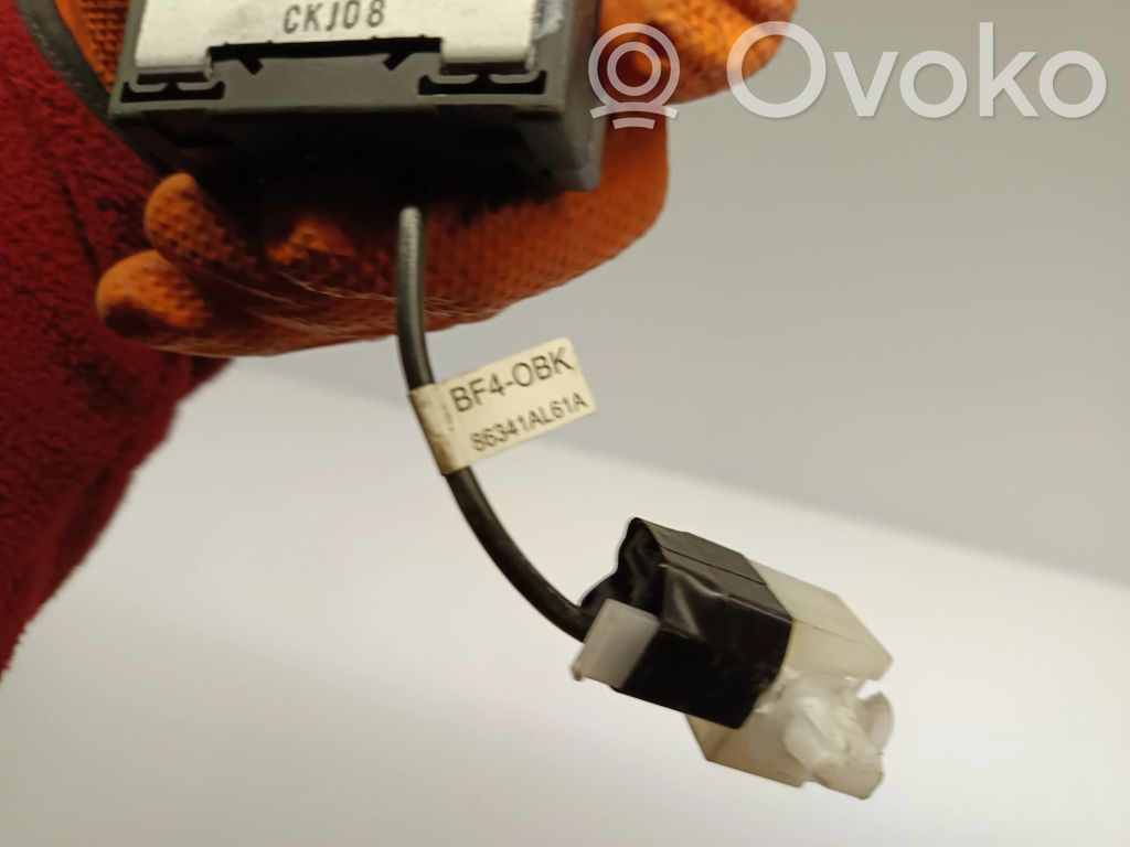 Pystyantennivahvistin   86341AL61A