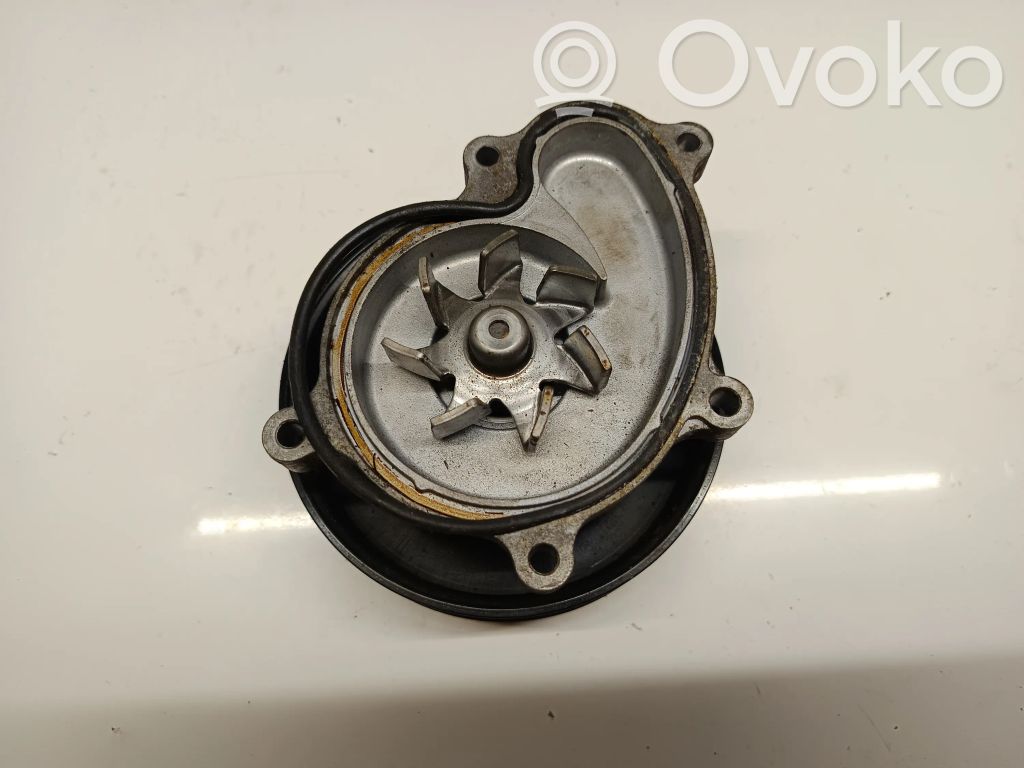 Subaru Outback (BS) Vandens pompa 