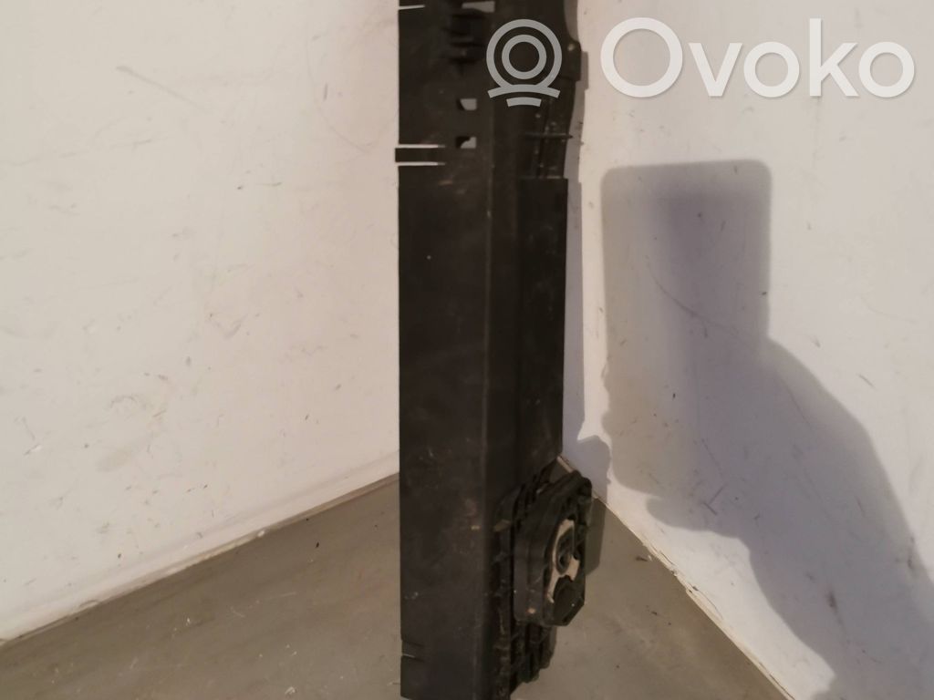 BMW 3 F30 F35 F31 Panel mocowanie chłodnicy / dół 