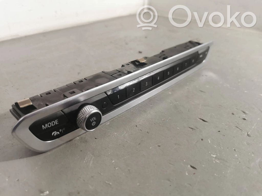 BMW X5 G05 Panel radia 