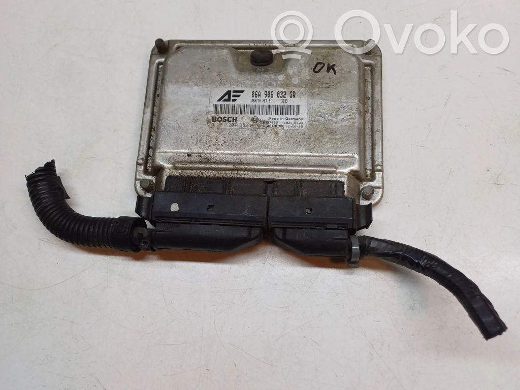 Volkswagen Sharan Engine control unit/module 