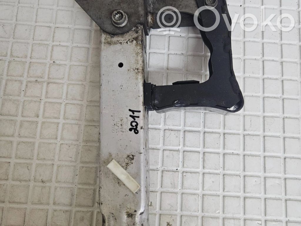 Audi A8 S8 D4 4H Front bumper mounting bracket 