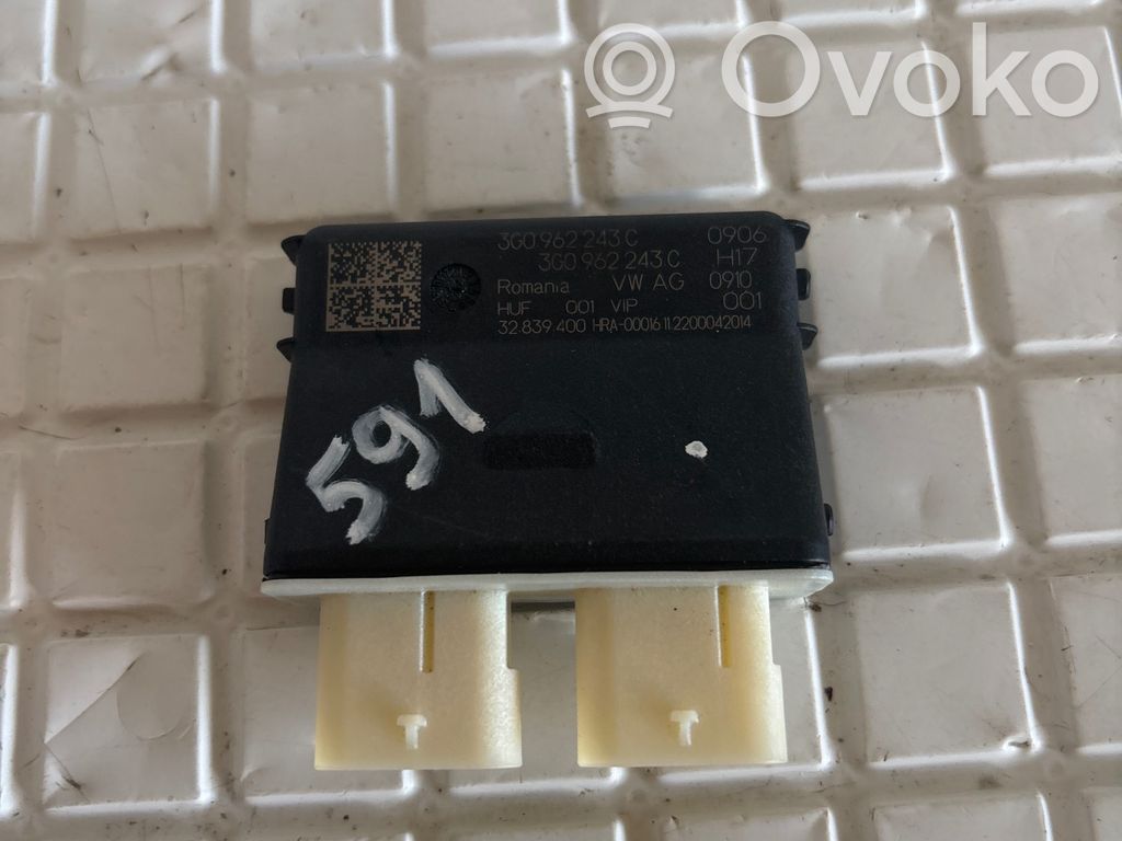 Volkswagen ID.4 Tailgate/trunk control unit/module 