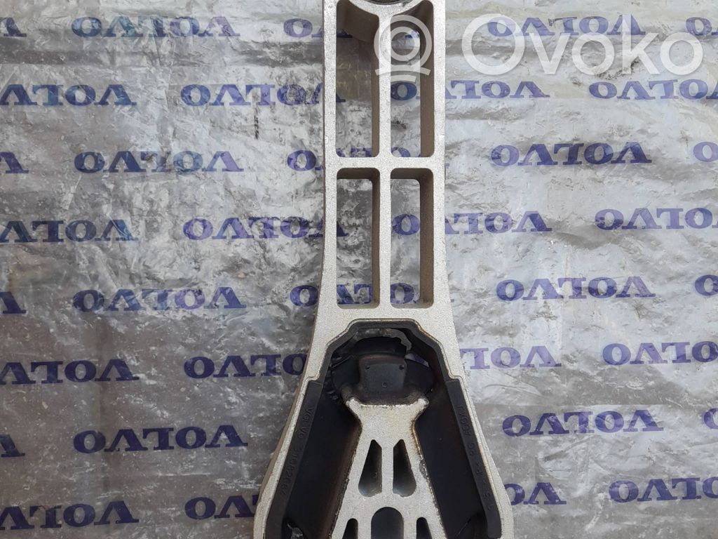 Volvo XC60 Engine mount bracket 