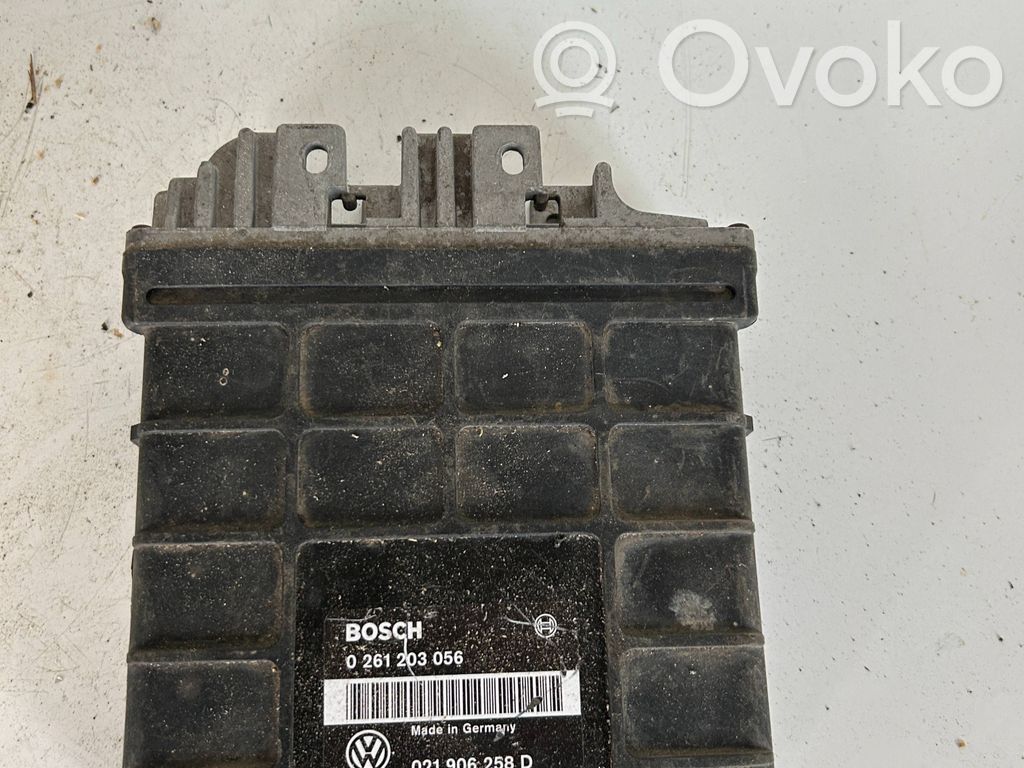 Volkswagen Golf III Engine control unit/module 