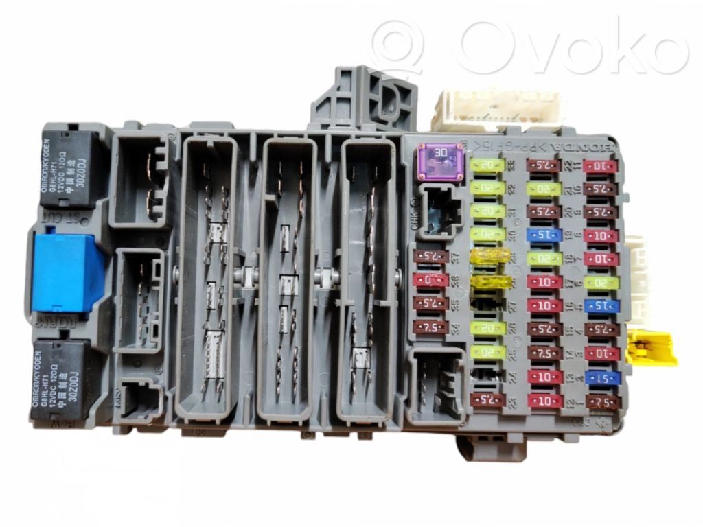 Honda CR-V Other engine bay part 
