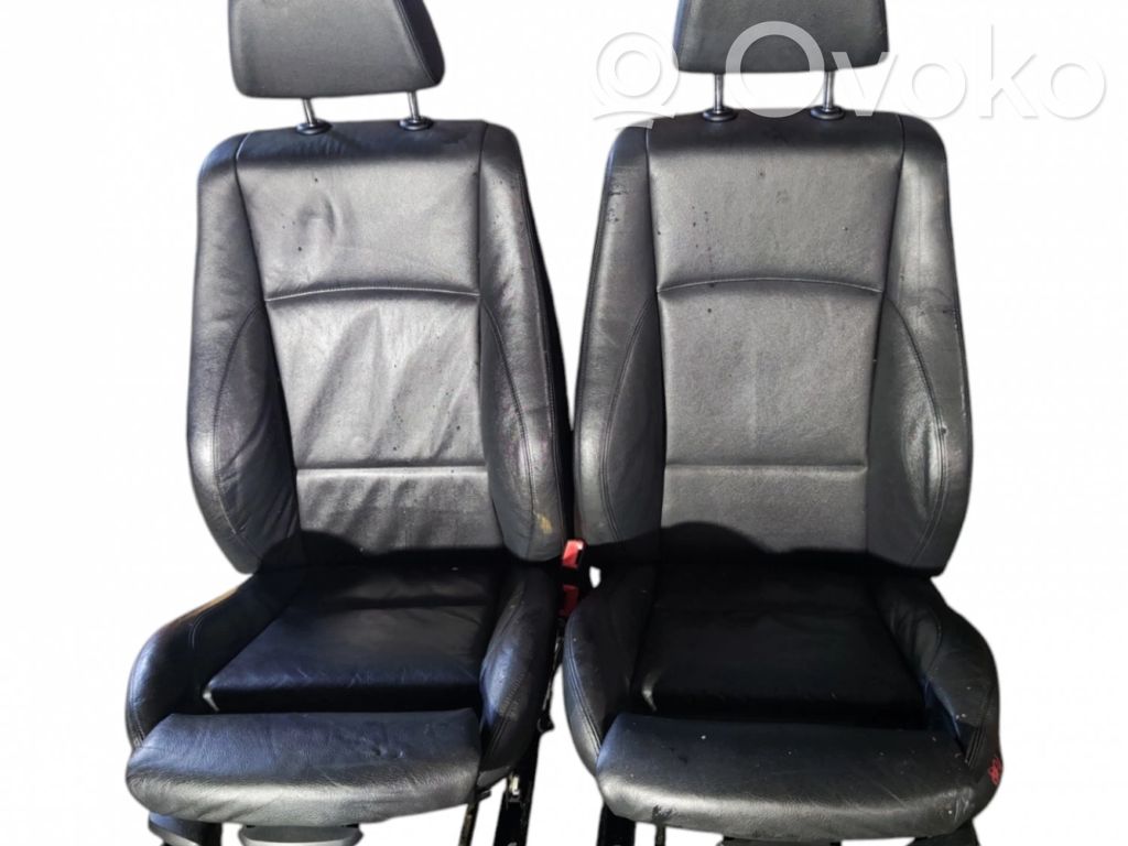 Seat set   1747209,00899875,6271227,2152423,6926435,692643501