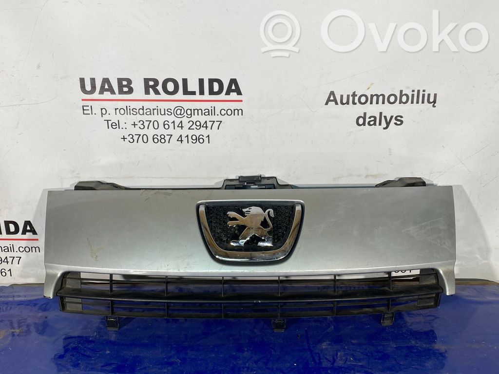 Peugeot Expert Front bumper upper radiator grill 